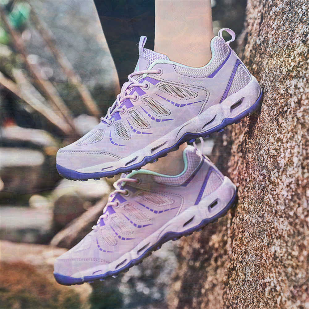Sumer Round Tip Silver Sneaker - đánh giá và giá Travel Accessories To Buy